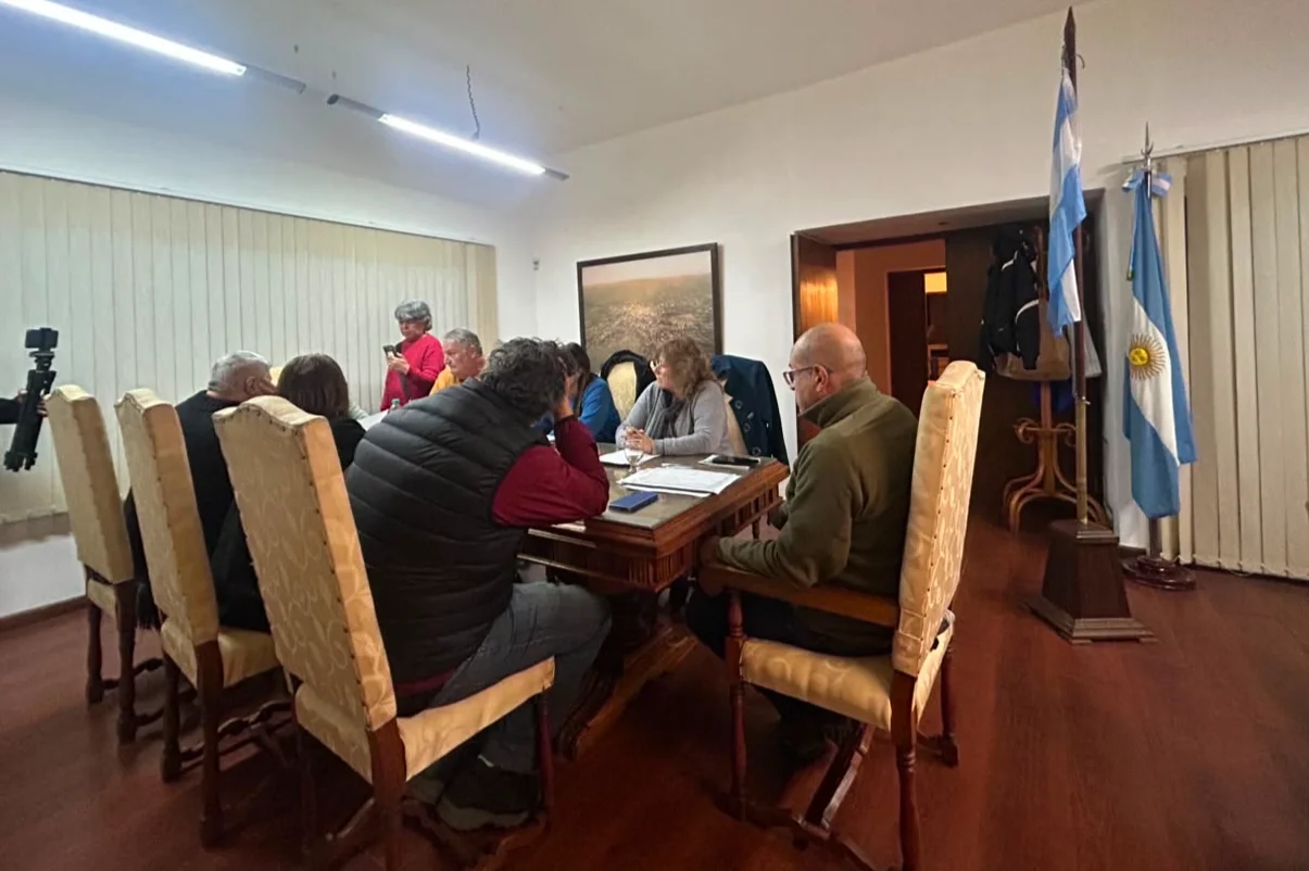 Insólito: el Concejo Deliberante de La Cumbre sesionó en el 