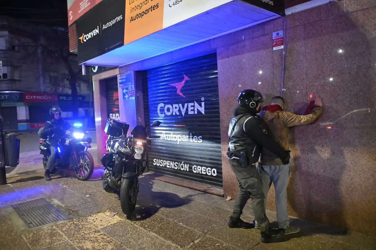 Arrestos de hasta 60 días para los organizadores