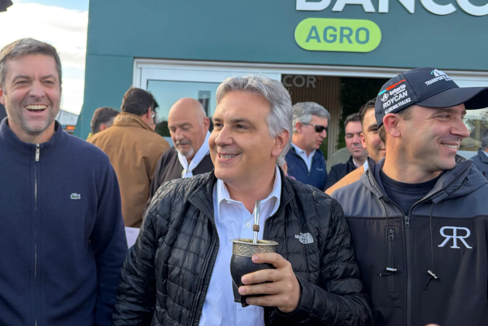 Llaryora visitó la Expo Rural de Río Cuarto y anunció créditos para productores