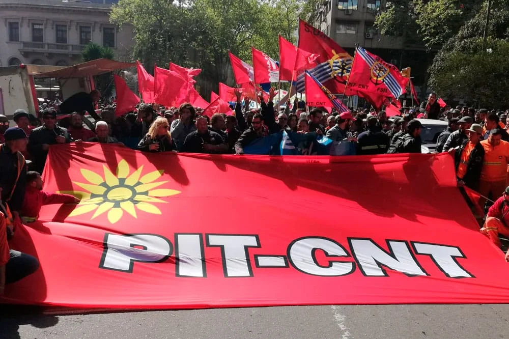 El PIT-CNT habla en nombre de todos, pero casi nadie le cree