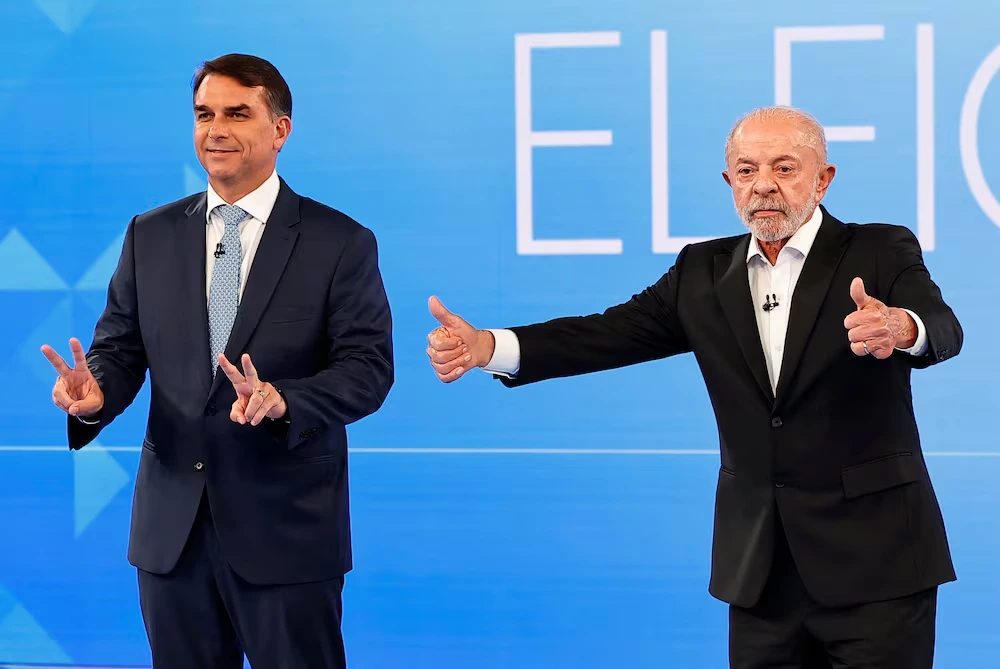 Flavio Bolsonaro debate contra Lula da Silva.