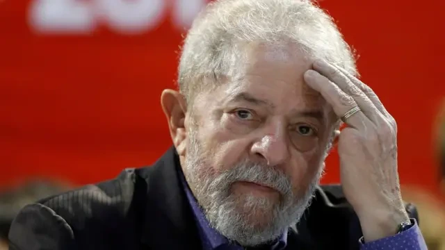 Lula estuvo preso por corrupción y lavado de dinero.