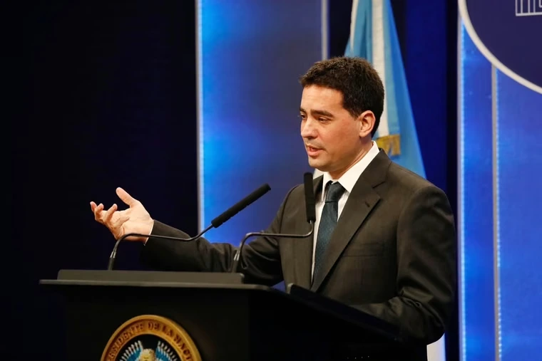 The presidential spokesperson Adrián Ravier