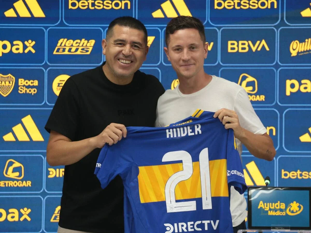 Herrera no se reunió con Riquelme