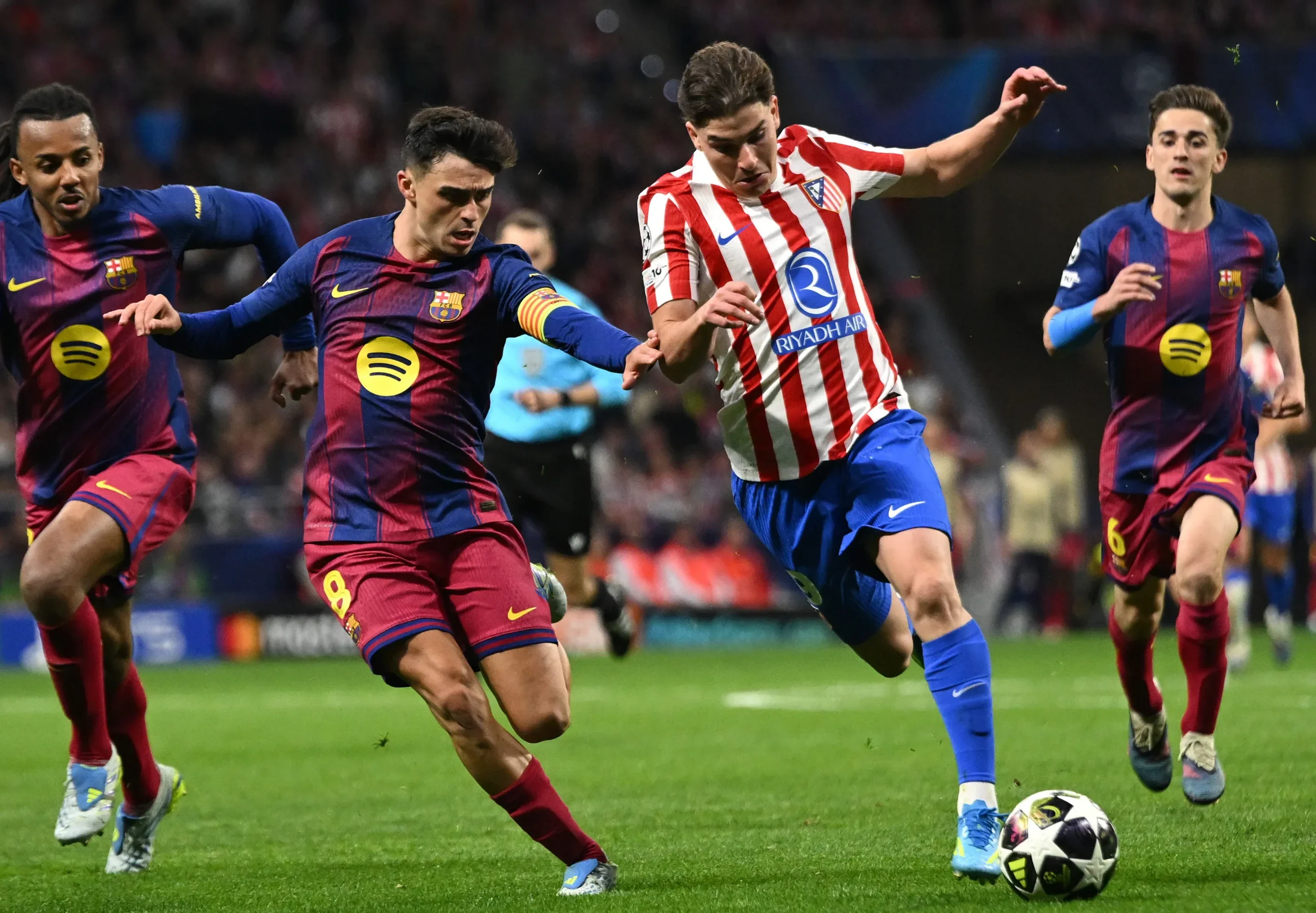 Barcelona believes that Julián Álvarez's priorities will be a key factor in the negotiations.
