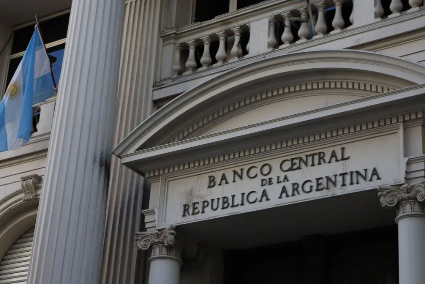 El BCRA concretó la mayor compra de dólares del mes y acumula 86 ruedas compradoras