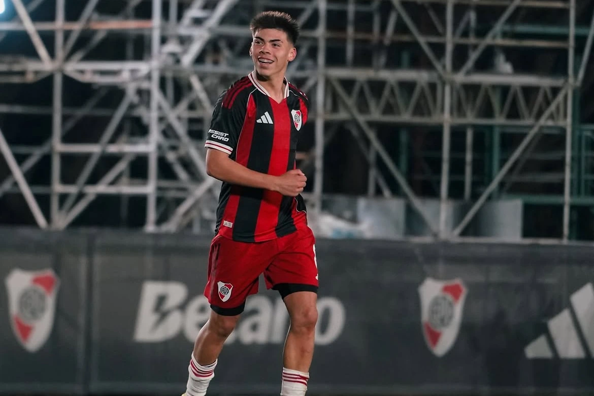 Quién es Santiago Espíndola, el pibe de River que Ponzio sumará ante Sarmiento