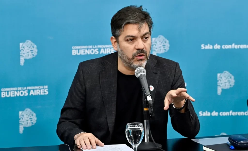 Carlos Bianco.