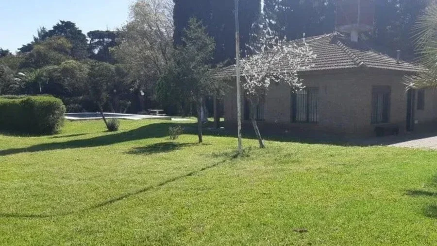 El Indio Solari contaba con un gran parque y pileta climatizada