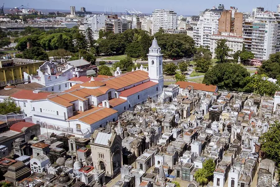 Una familia dueña de bóveda en Recoleta frenó un plan de la Ciudad para convertirla en gift shop