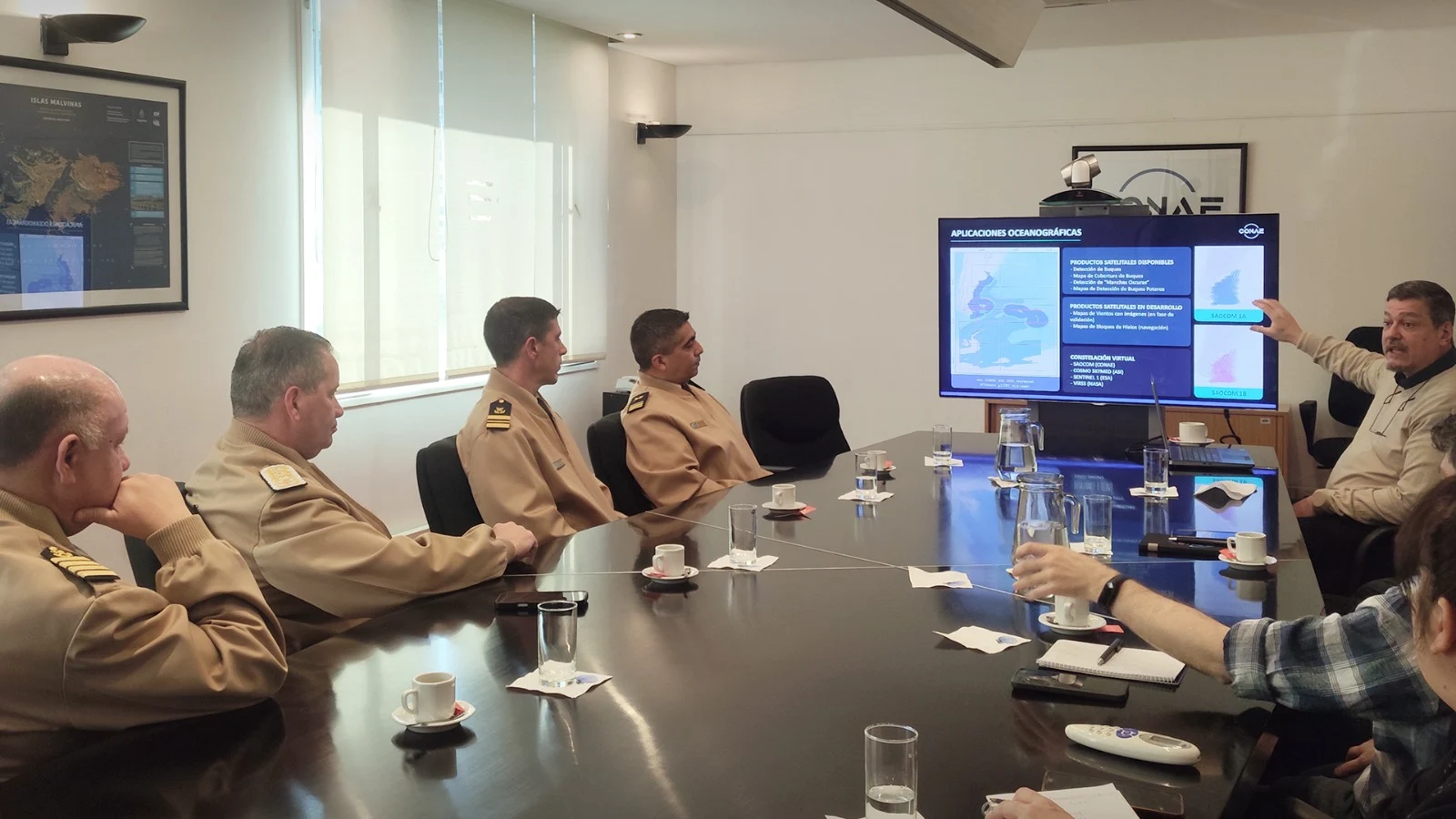 La reunión de trabajo.