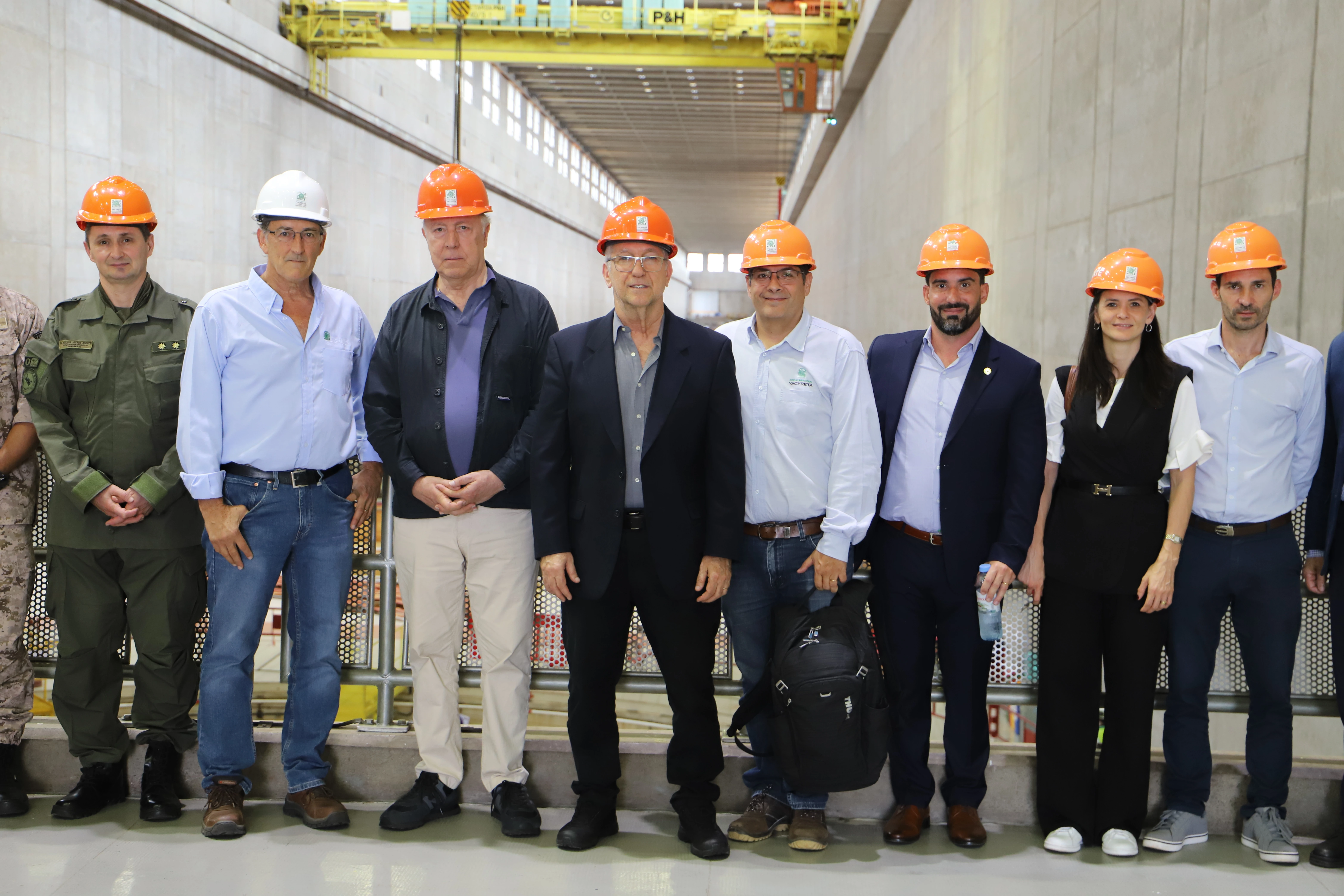 El embajador argentino en Paraguay visitó Yacyretá para fortalecer la agenda energética bilateral