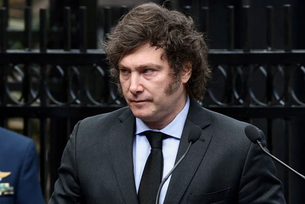 Milei cruzó al periodismo por intentar distorsionar la realidad con que “todo está mal”