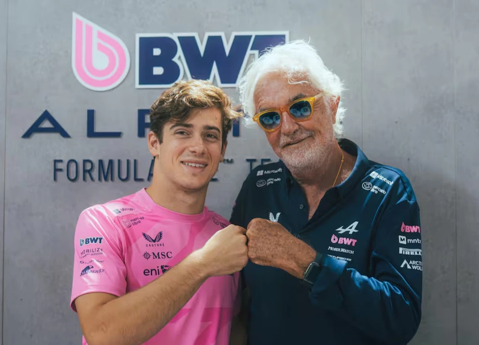 Briatore está enfocado en la evolución de equipo antes que la elección de pilotos