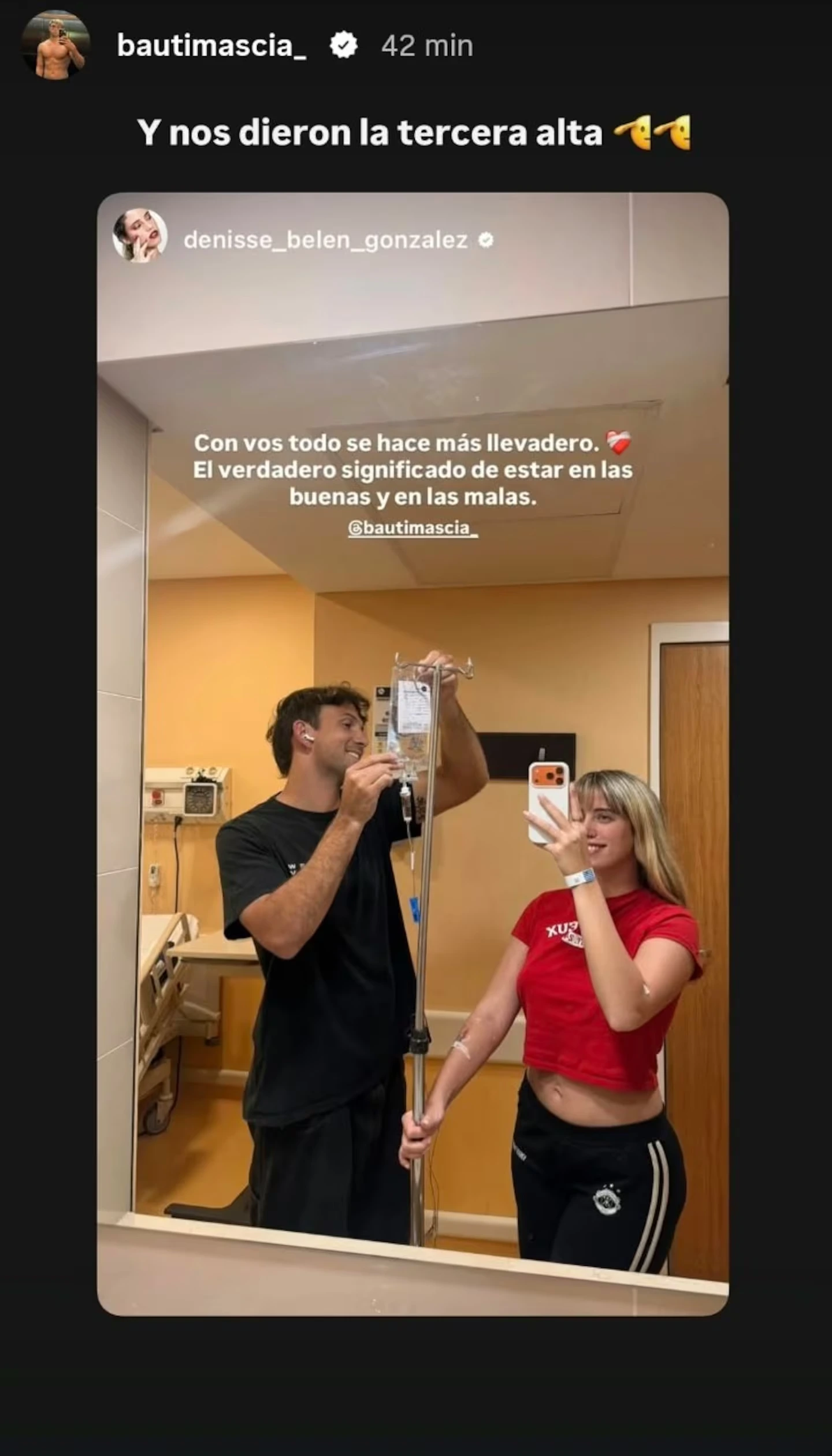 El joven se encuentra acompañando a su novia en todo momento