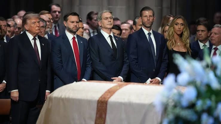 Imágenes del funeral de hoy a la tarde. 