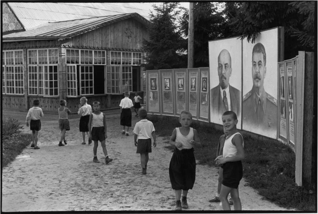 Campo de trabajo infantil soviético.