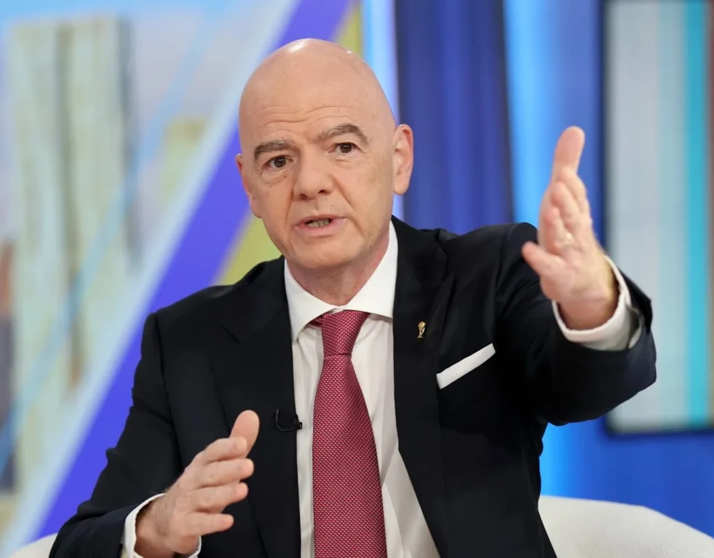 La FIFA acusó a la UEFA de acoso