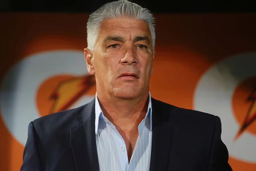 Tras la salida de Sampaoli, Talleres confirmó a Omar De Felippe