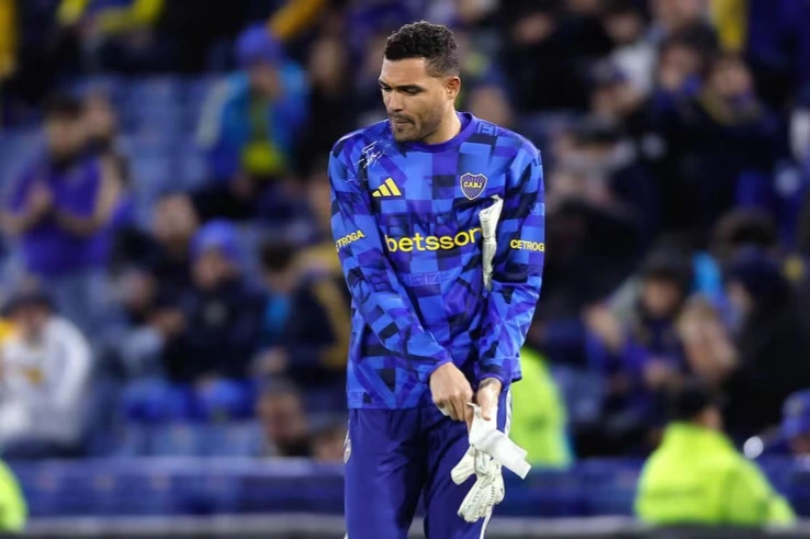 Alarmas en Boca: Álvaro Montero viajó de urgencia a Colombia por un poblema personal