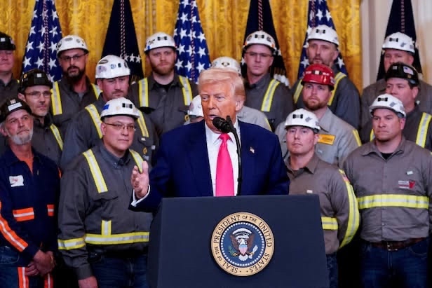 Trump bets big on mining: He will invest 2 billion dollars in this sector and will train engineers en masse