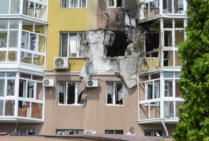 Ukraine continues its campaign of drone and missile attacks on major Russian cities