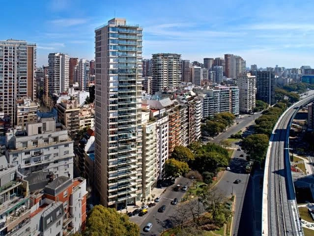 La torre en la que vivía Moyano se encuentra en el barrio de Belgrano