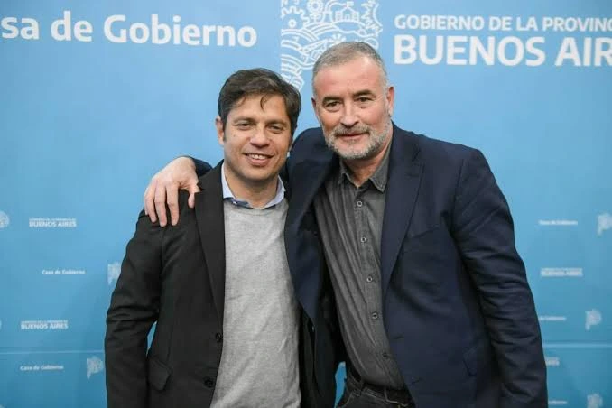 Mauro Poletti junto a Axel Kicillof.