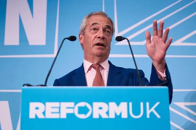 Nigel Farage renunció a su banca y busca revalidar su liderazgo en las urnas
