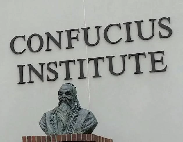 Institutos Confucio.