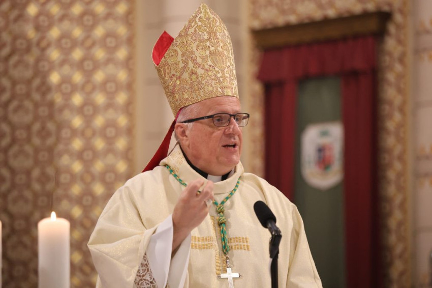Moseñor Michael Wallace Banach