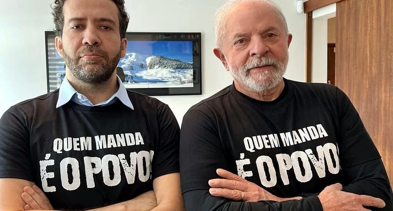 Janones junto al dictador Lula da Silva.