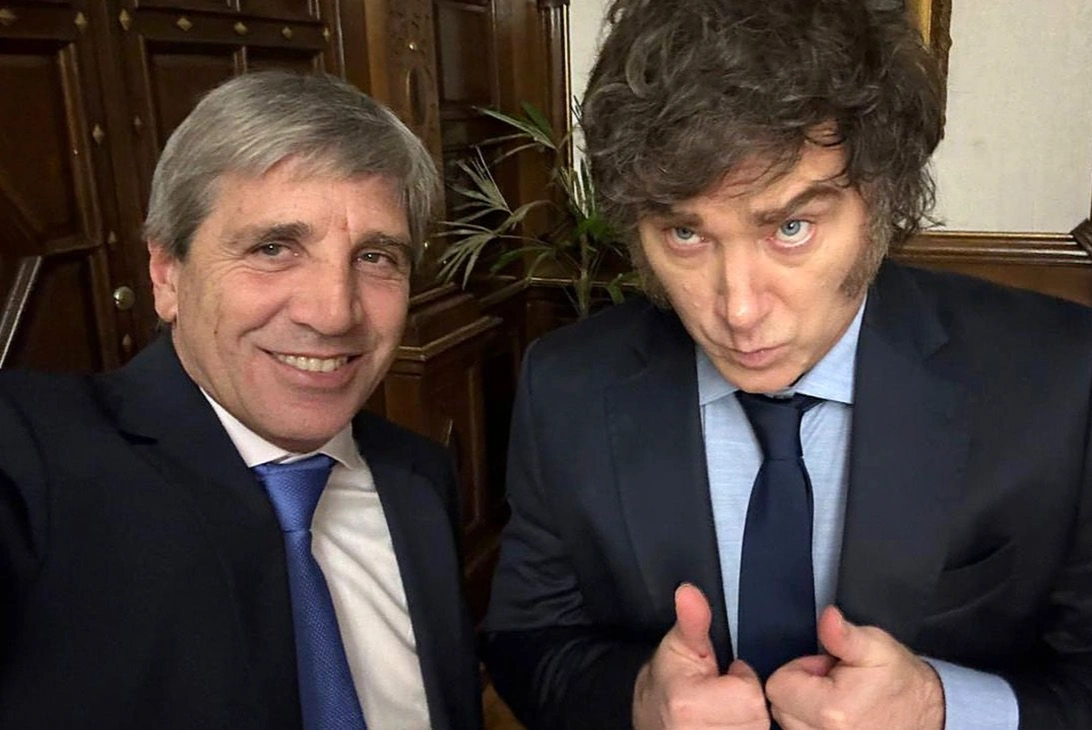 El Gobierno ordenó otro ajuste del 20% en ministerios y profundiza la motosierra