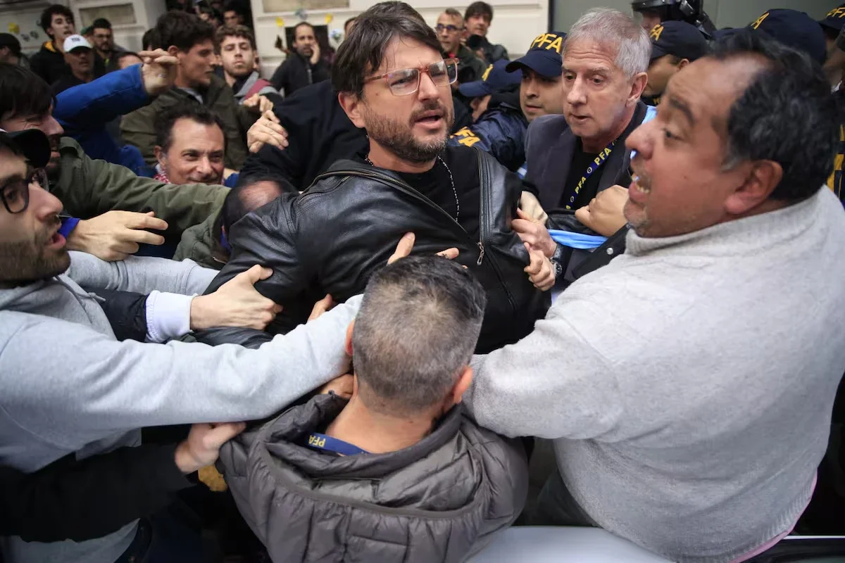 Juan Grabois en la toma.