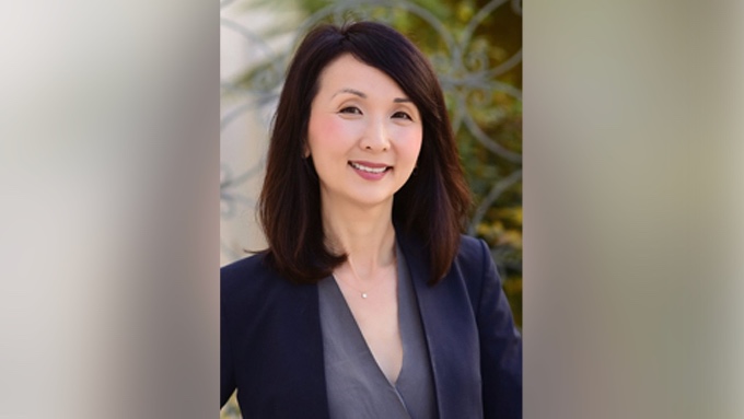 Jinsook Ohta, la jueza bidenista que liberó al asesino salvadoreño. 