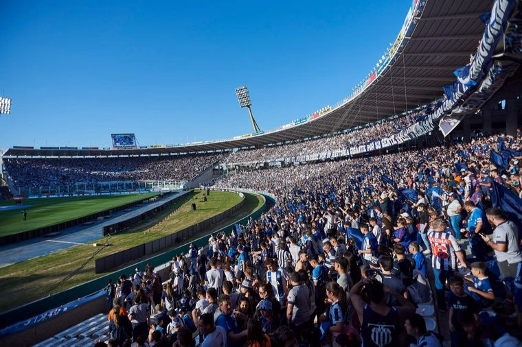 Córdoba comienza a palpitar el clásico Talleres-Belgrano del sábado con público de la "T"