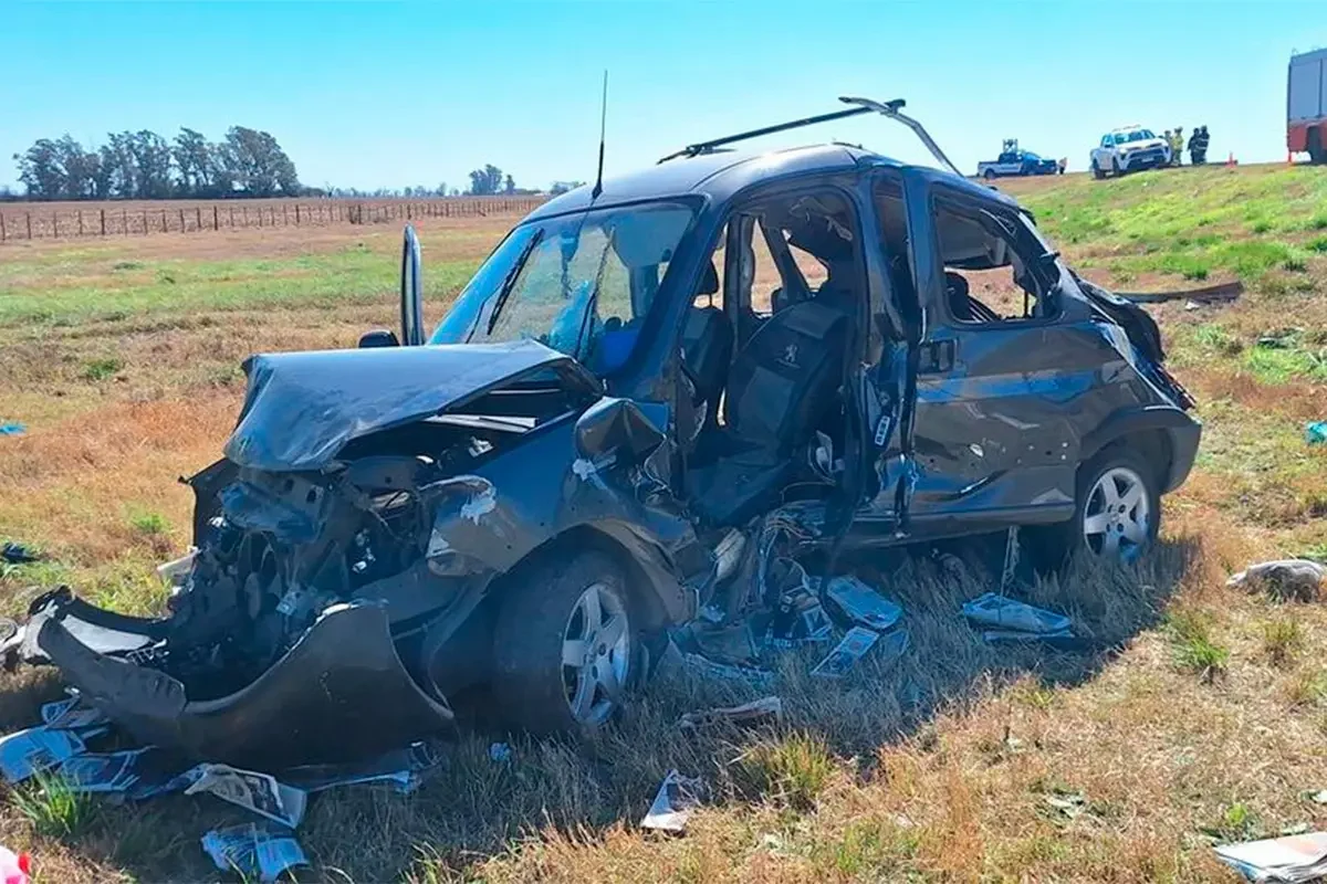 Un muerto en un grave accidente en la autopista Córdoba-Rosario
