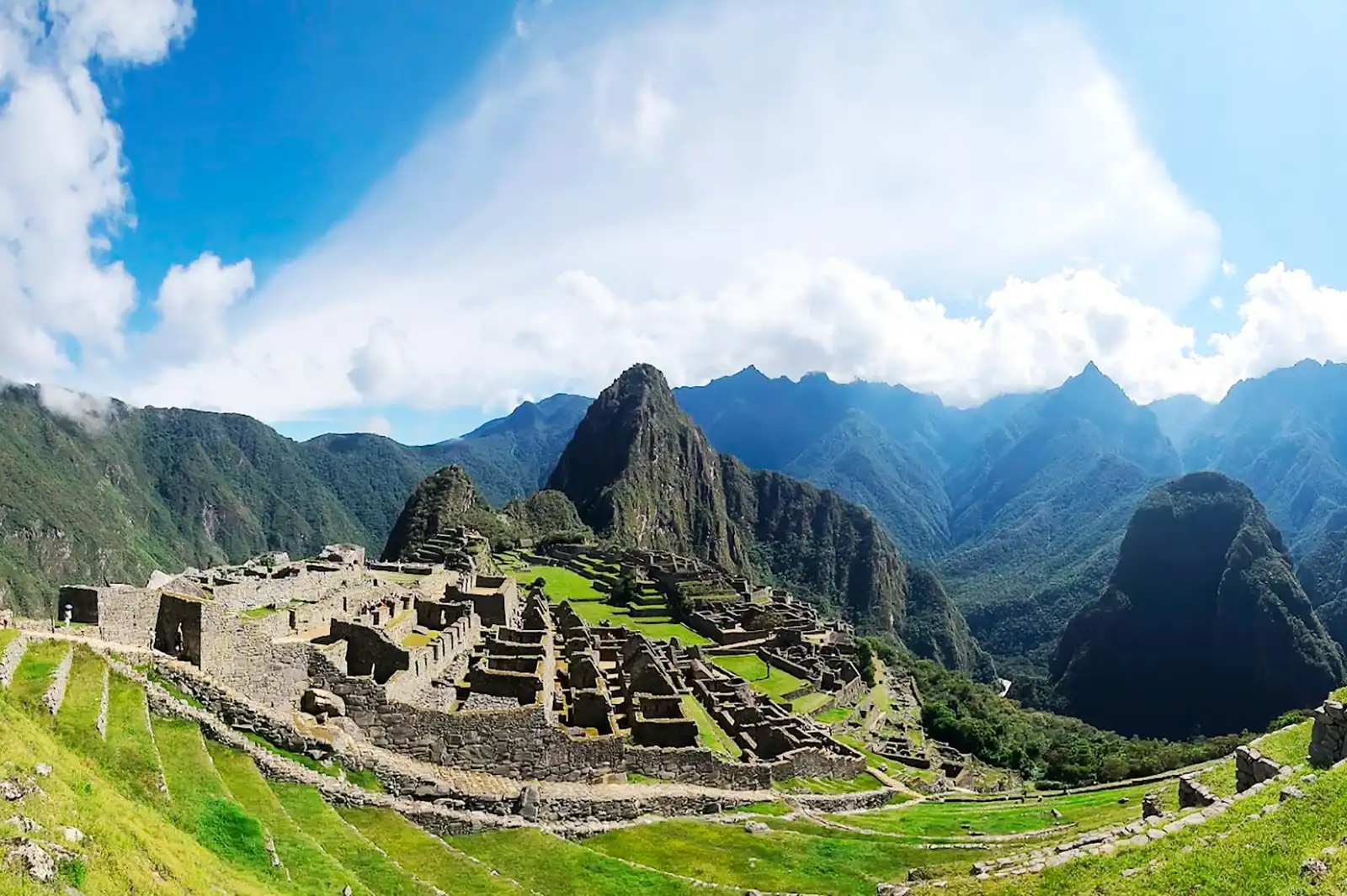 Descubren caminos y terrazas cerca de Machu Picchu
