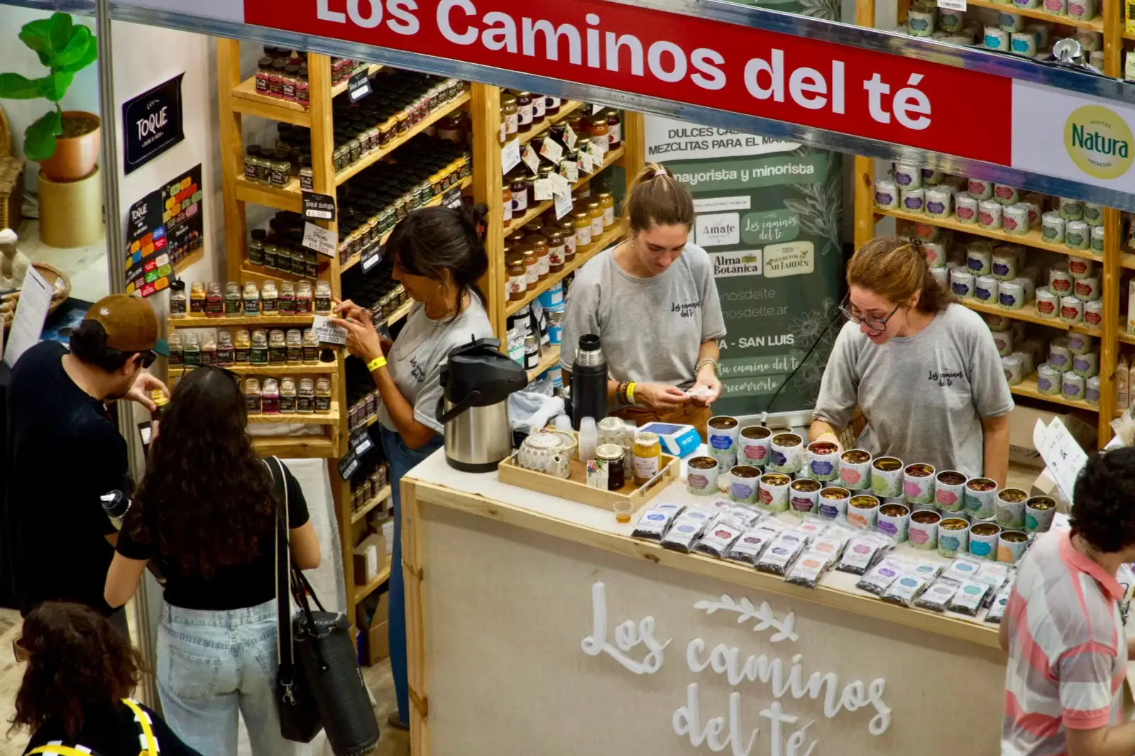 "Mercadazo", el punto de encuentro de los productores gastronómicos de Córdoba