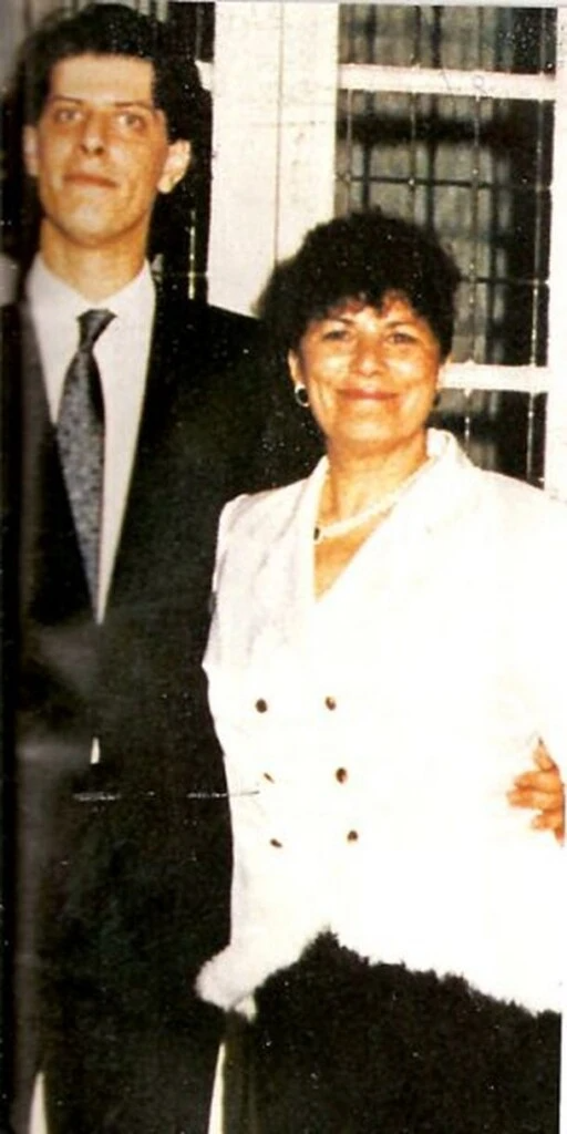 Mario Pergolini junto a su mamá en la juventud 
