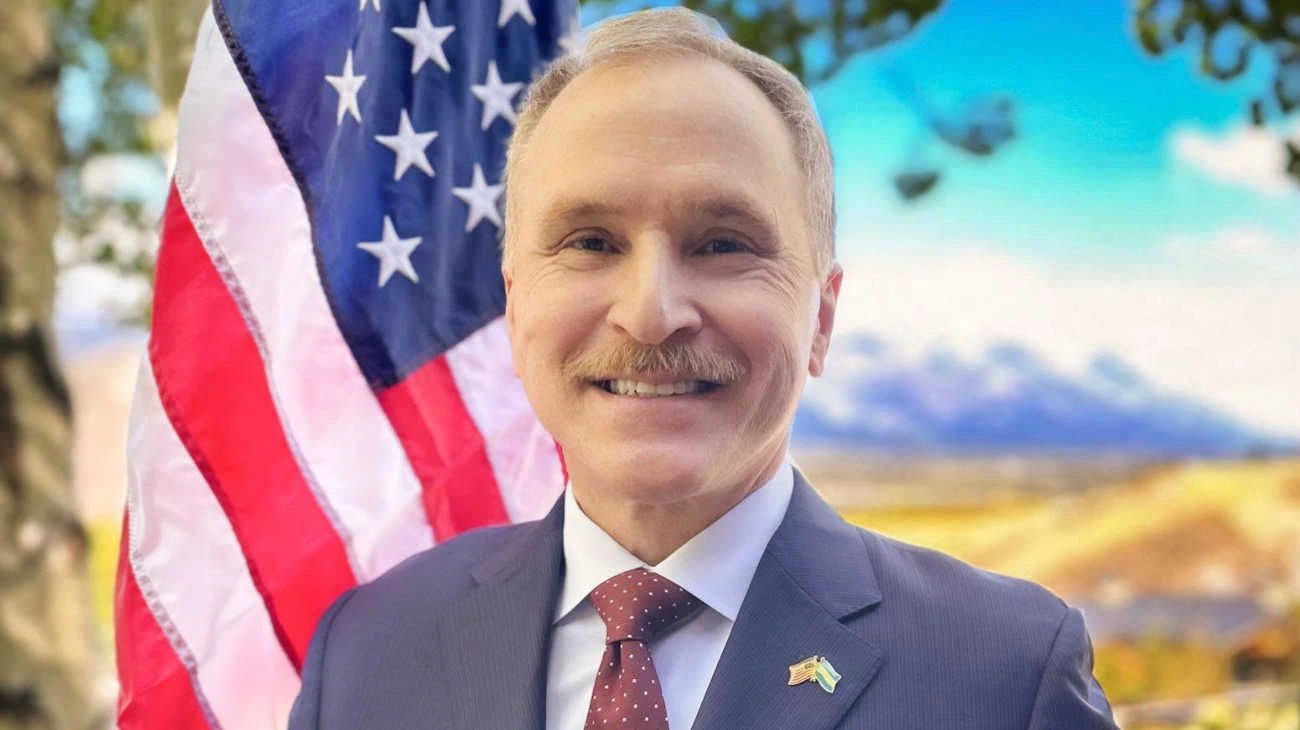 Peter Lamelas.