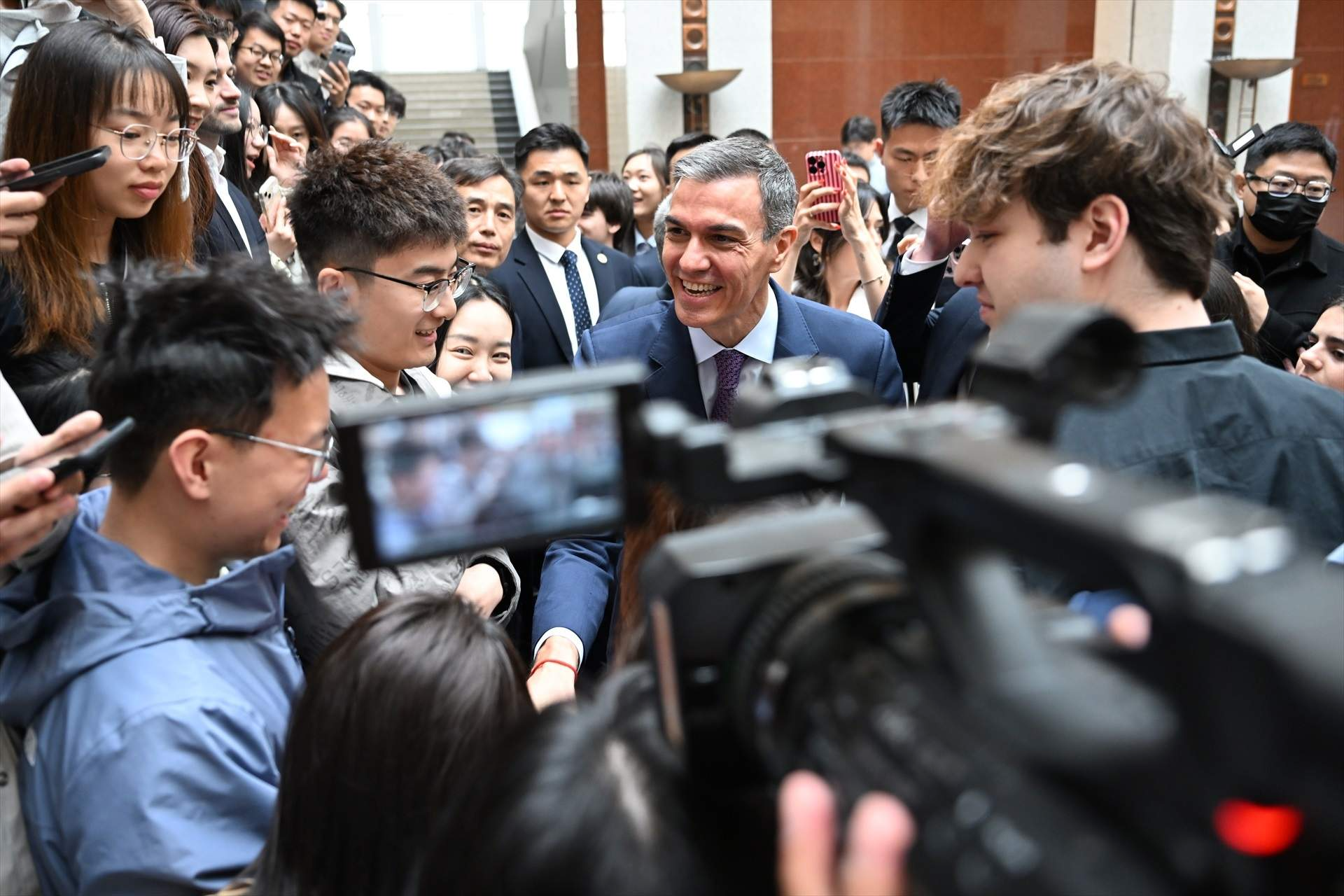 Pedro Sánchez en la Universidad de Tsinghua, China