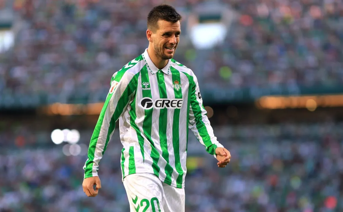 Giovani Lo Celso is on the watch buyers list