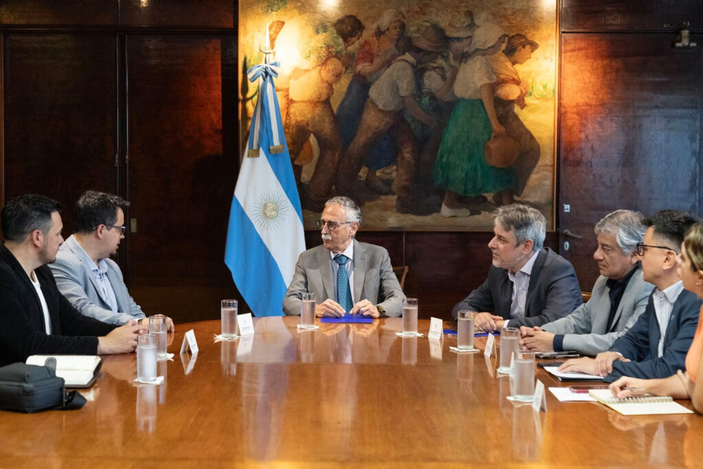 El ministro de Salud, Mario Lugones.