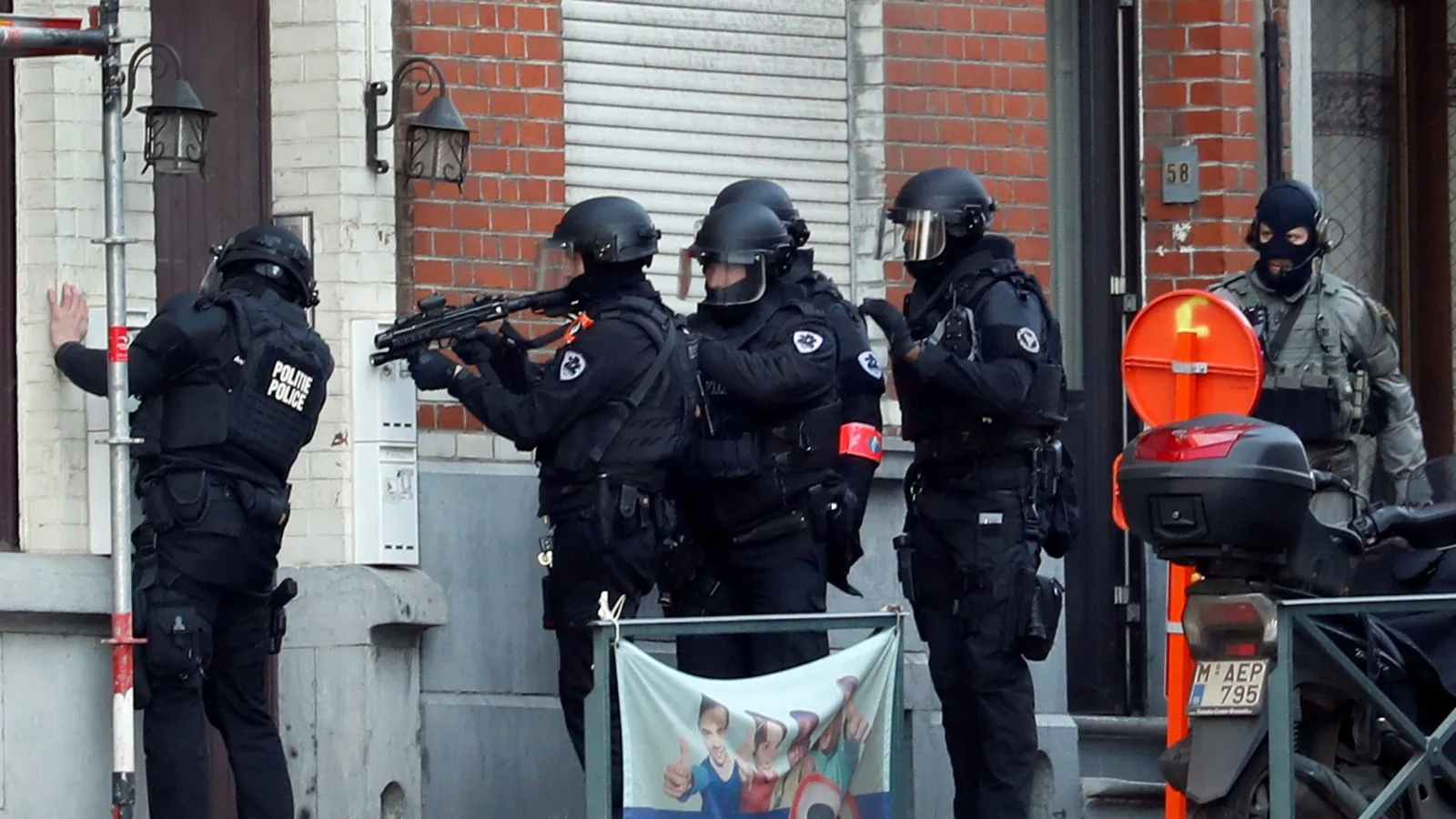 La policía belga.
