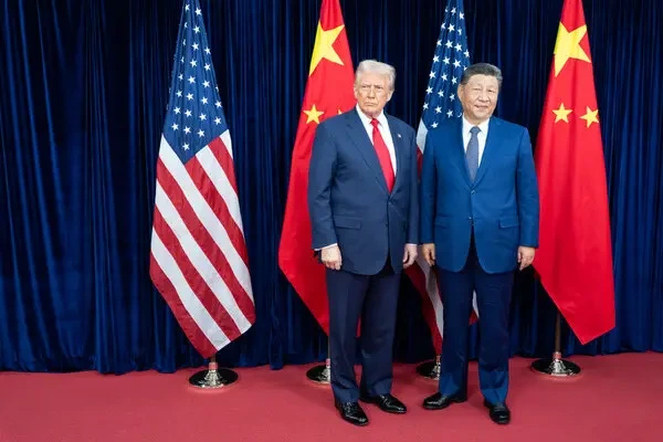 Esta nueva decisión arancelaria eleva las tensiones entre ambas potencias frente a una cumbre que se celebrará entre Trump y Xi Jinping el próximo mes de septiembre