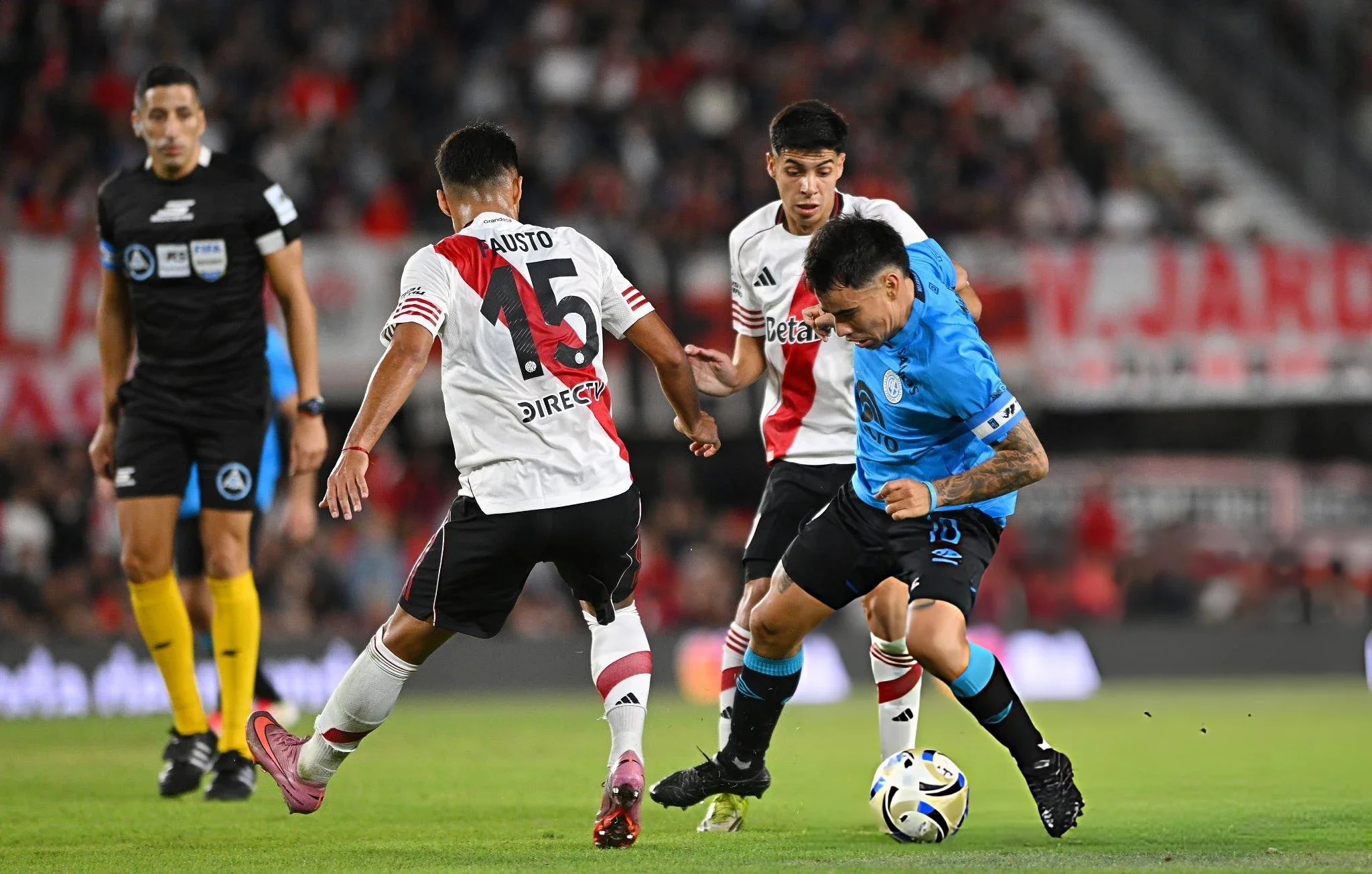 Falcon Pérez dirigió el último partido entre ambos