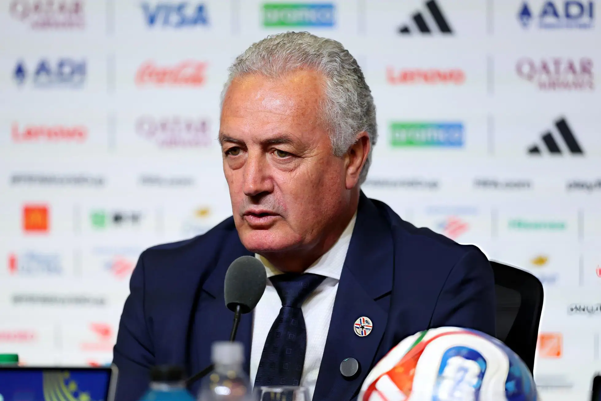 Gustavo Alfaro sembró dudas sobre su futuro tras la eliminación de Paraguay: "No sé lo que voy a hacer"