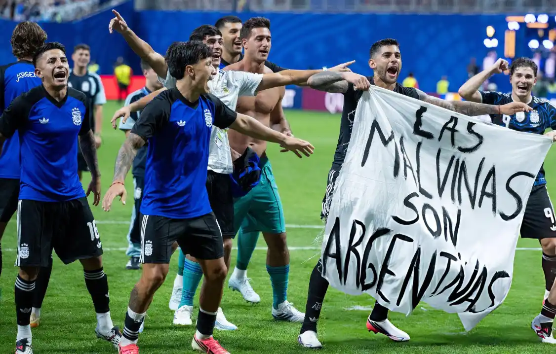 The British Government asked FIFA to investigate the celebration with the Falklands flag
