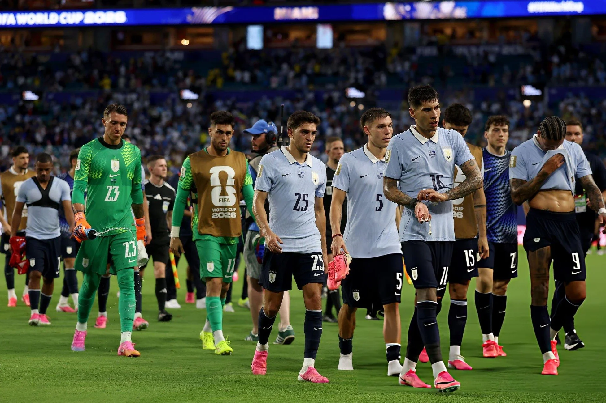 La 'Bielseada' vuelve decir presente: Uruguay empató 2-2 con Cabo Verde y complicó su clasificación a 16avos